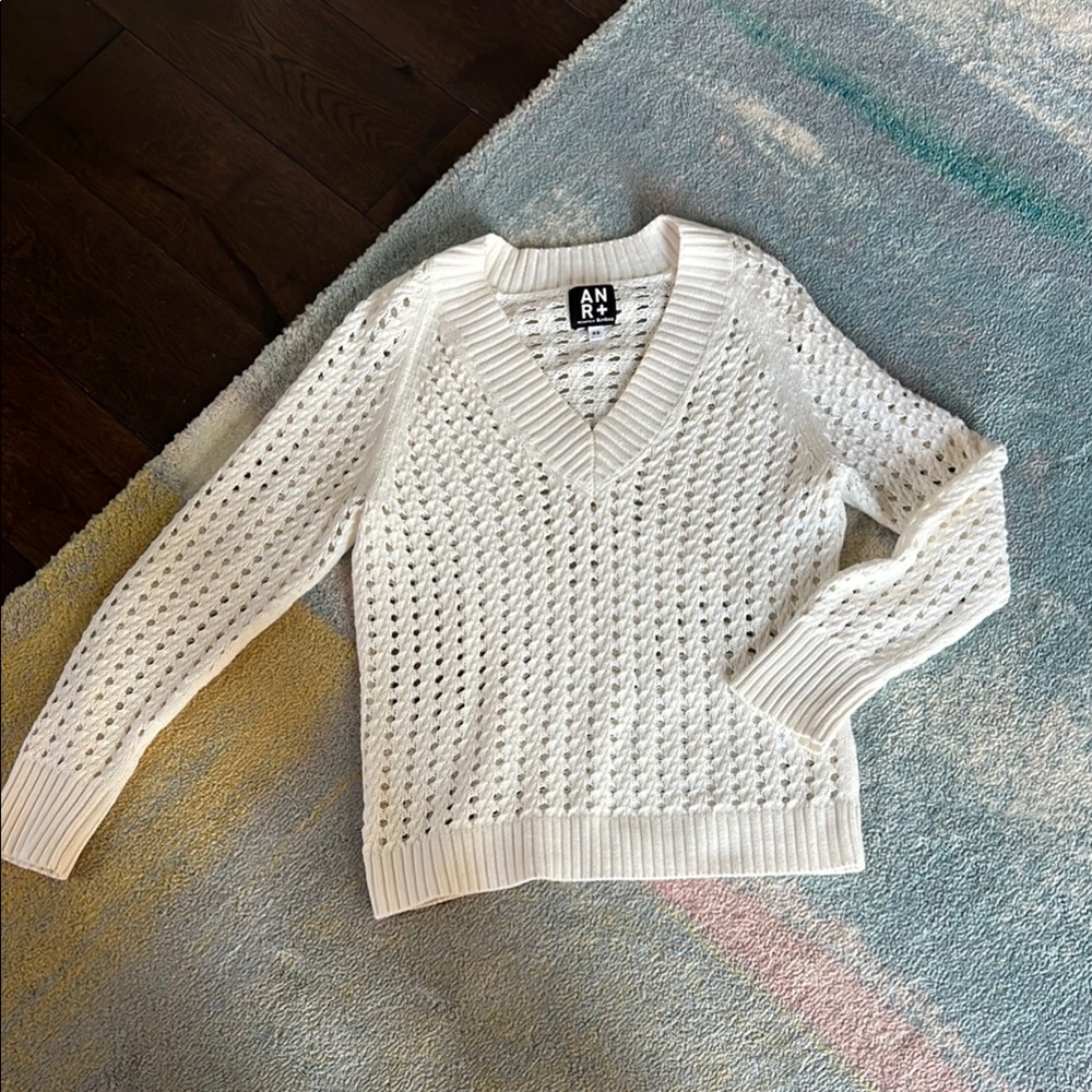 Open stitch sweater - Picture 2 of 2